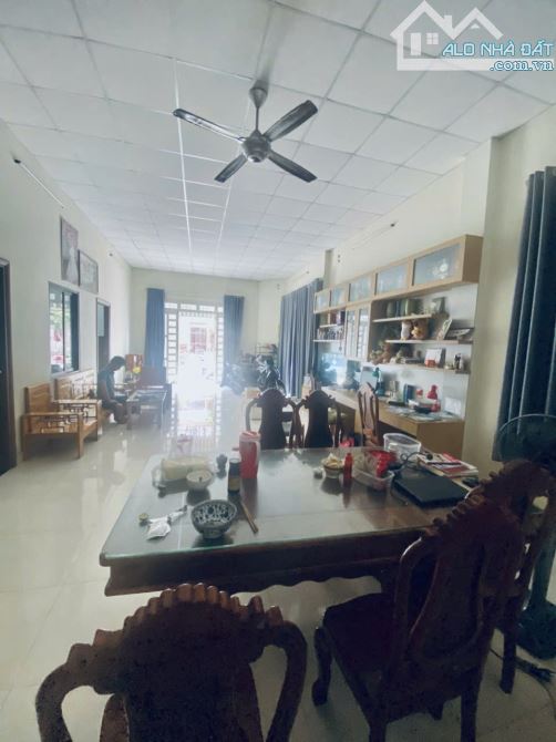 Gấp Bán nhà ngay chợ Bình Thành hẻm 6m thông xe hơi ngủ nhà 116m2-trệt lửng Nhỉnh 5 tỷ - 3