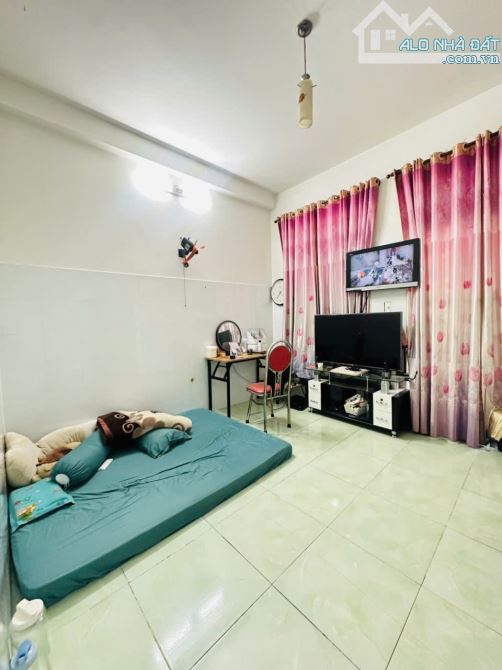 Siêu Phẩm  nhà Đ số 9 BHH gần Aeon Tân Phú  hẻm xe hơi thông 56m2,3 Tầng Nhỉnh 5 tỷ - 3