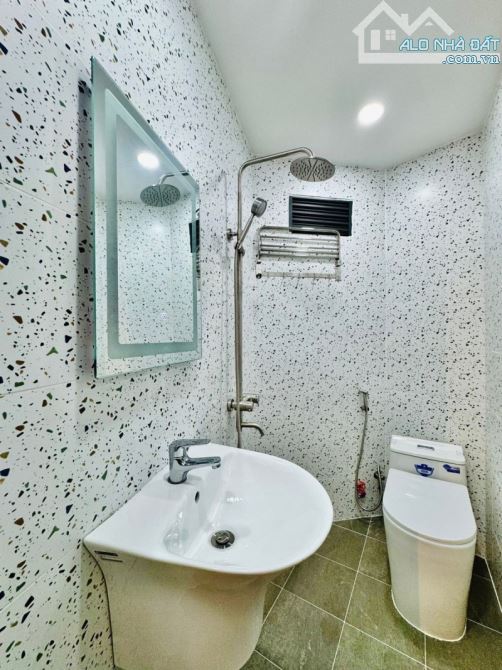 BÁN NHÀ HOÀNG HOA THÁM, PHÚ NHUẬN, 4 TẦNG 2 PHÒNG NGỦ, DTSD 94M2, GIÁ CHỈ 4.93 TỶ - 4
