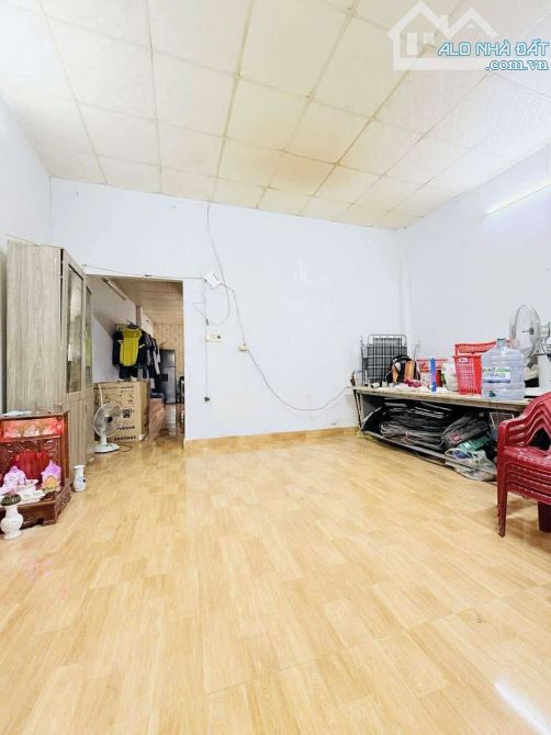 Bán Nhà Mặt Tiền Hóc Môn- 240M2- Cấp 4 - Đường Nhựa 8m- 6,55Tỷ. - 4