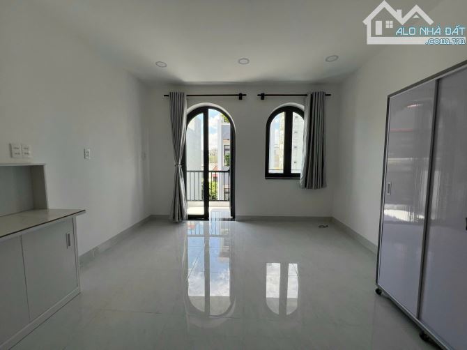BÁN CĂN HỘ DỊCH VỤ MỚI ĐẸP, XE HƠI ĐỖ CỬA, 60M2 9PN, THU NHẬP 35 TRIỆU, THÁNG - 4