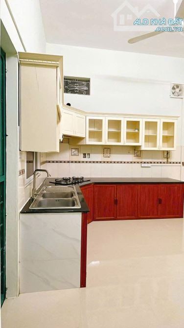 Cho thuê nhà nguyên căn ngõ 52 Lê Trọng Tấn, 80m2 x 4 tầng, 4 ngủ to KD kết hợp ở gđ - 4