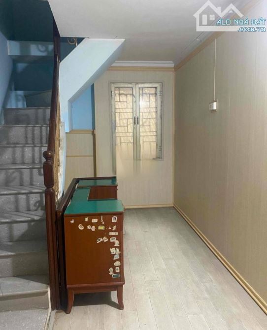 Cho thuê nhà ngõ Thanh Nhàn, 26m2 x 2.5 tầng 2 ngủ, 2 vệ sinh, 7 Tr ở gđ, nhóm đi làm - 4