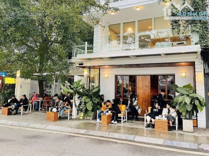 Chính chủ bán nhà 5 tầng- MP Cầu Giấy- kinh doanh- thông số hoa hậu- 80m2- Mt:6.5m- nhỉnh - 4
