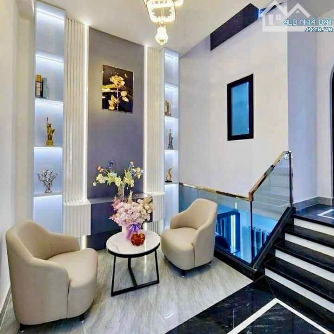 BÁN NHÀ 3 TẦNG FULL NỘI THẤT - MẶT TIỀN LÊ VĂN THỊNH, LIÊN CHIỂU, ĐÀ NẴNG - 4