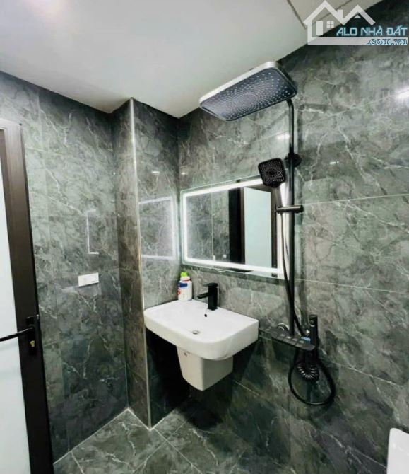Cần Bán gấp nhà Cầu Giấy sổ đỏ hoa khôi – 5 tầng, Mặt tiền 5.8 m2, giá nhỉnh 9 tỷ - 4