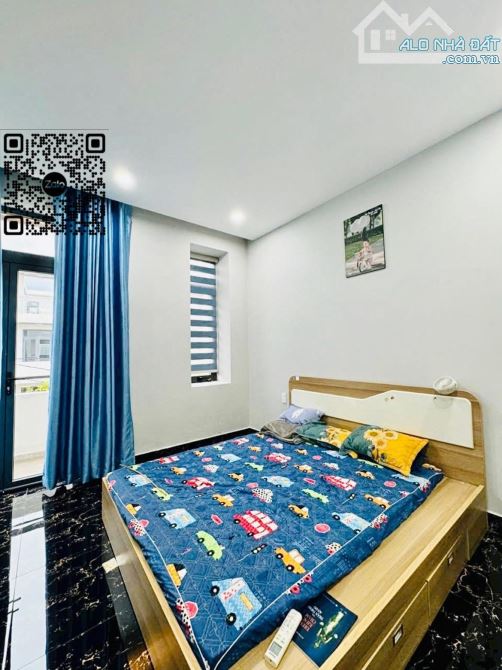 Mặt tiền khu Tên Lửa - Cạnh công viên - 4 tầng - 4x20m - 4PN - Đường 8m (có lề) - 4