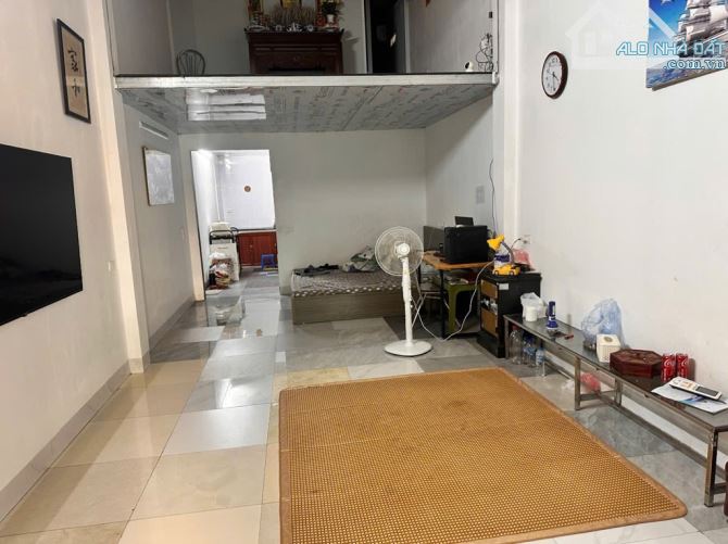 Bán Đất Tặng Nhà - Viện Rau Trâu Quỳ-Khu Cán bộ CNV-77,5m Ô TÔ ĐỖ - Ở Đầu Tư Đều Tốt - 5