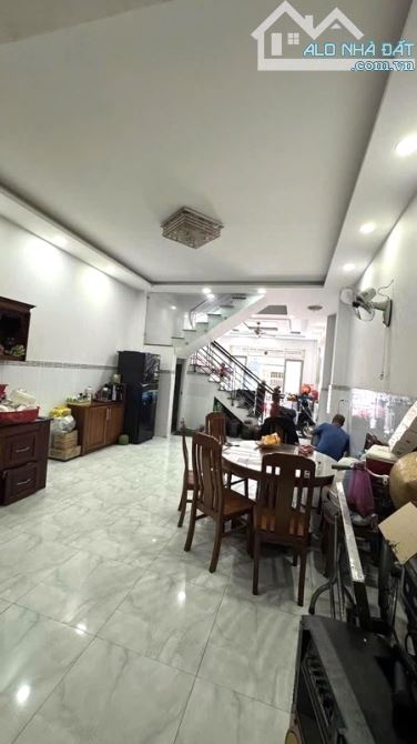 NGAY AEON TÂN PHÚ– HƯƠNG LỘ 3 – DTCN 71M2 – 4.6X16M – 6PN – HẺM RỘNG  THÔNG – SỔ NỞ HẬU - - 4
