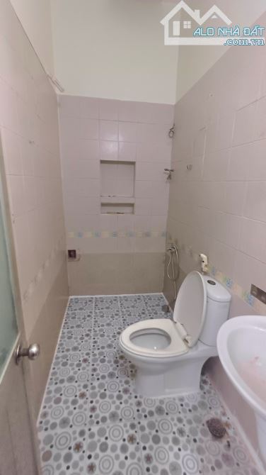 An Phú Đông Quận 12 - 2 tầng 70m2 4x17,5 - HXH - Chỉ 3,7 tỷ - 4