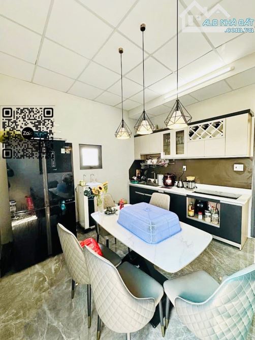 Kinh doanh SPA Bình Tân - 100m² (4x25m) - 5 tầng - Thang máy 450kg - 6PN khép kín - 5