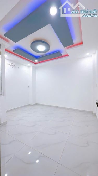 Đường số 9 TT Q4. KHÔNG QH, 5 tầng, 5PN, 45m2 giá nhỉnh 5 tỷ có TL - 5