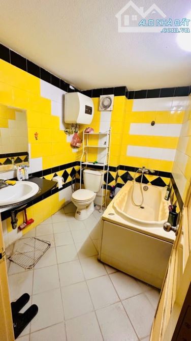 PHÂN LÔ VIP – Ô TÔ TRÁNH – VỈA HÈ RỘNG – LIỀN KỀ VĂN QUÁN – 68M² – 23 TỶ - 5