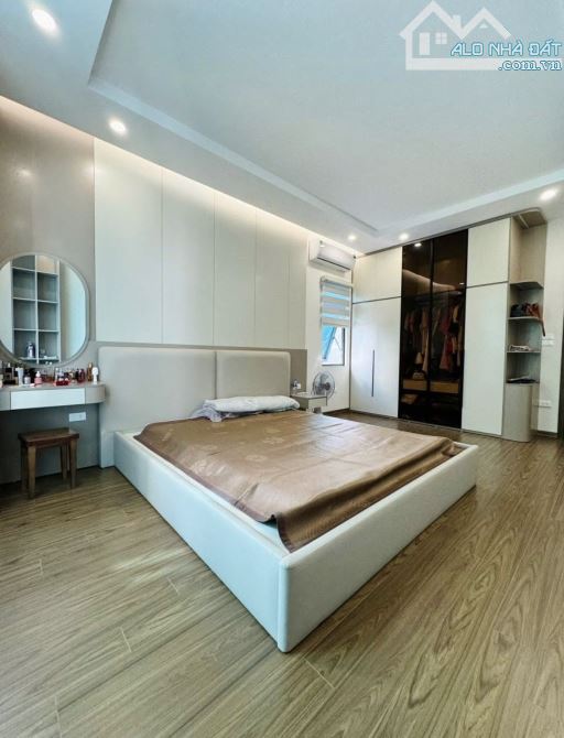BÁN GẤP NHÀ ĐƯỜNG NGUYỄN HIỀN-QUẬN 3 giá 5tỷ550 SỔ HỒNG RIÊNG - 5