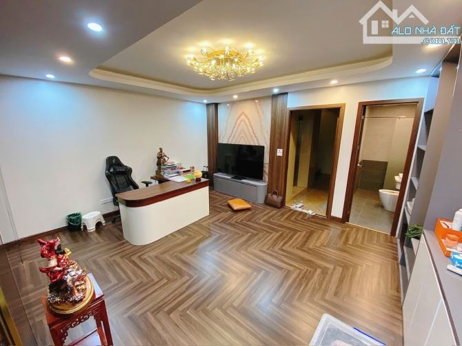 Bán tòa nhà đường ven hồ Linh Quang, Đống Đa, Dt 79m2, 9t, mt 5m. - 5