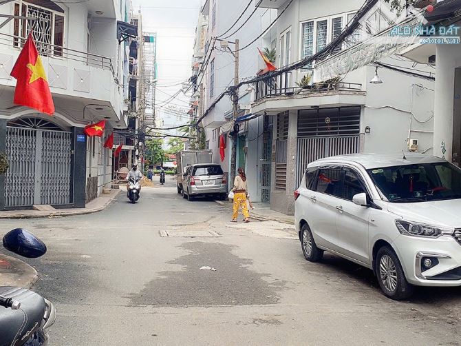 🆘Nhà bán Phan Văn Trị, P 11, quận Bình Thạnh Hẻm Xe Hơi 6M ,132m2 hoàn công đầy đủ 8T - 5