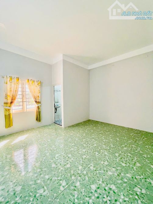 NHÀ 3 TẦNG ĐÚC TÔ KÝ TCH QUẬN 12 GIÁ RẺ 4.68 TỶ - 5
