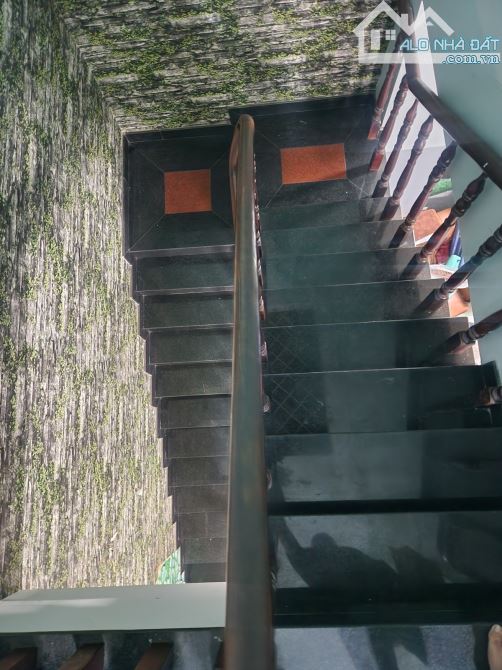 NHÀ NGAY TRUNG TÂM ĐƯỜNG SỐ 8 LINH XUÂN - 5