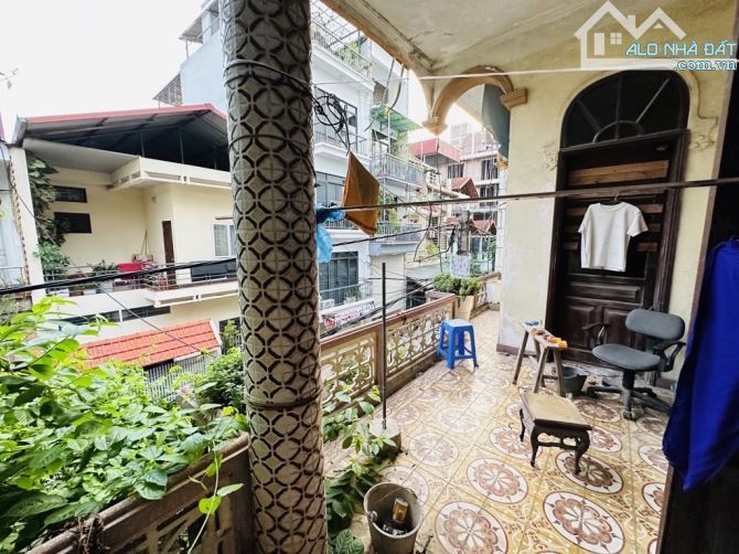 🔥 BÁN ĐẤT TẶNG NHÀ 3 TẦNG PHỐ VIP HÀNG KHÔNG NGUYỄN SƠN - ĐƯỜNG ĐÔI - Mt 2 Ô TÔ - 5