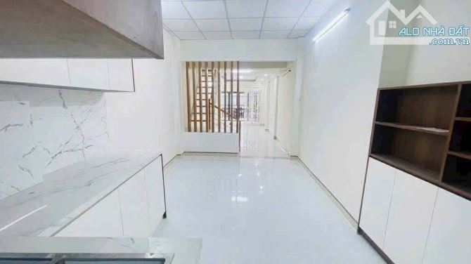 Cho thuê nhà 2 tầng hẻm đẹp to gần chợ nhỏ hiệp Phú Q9 - 6
