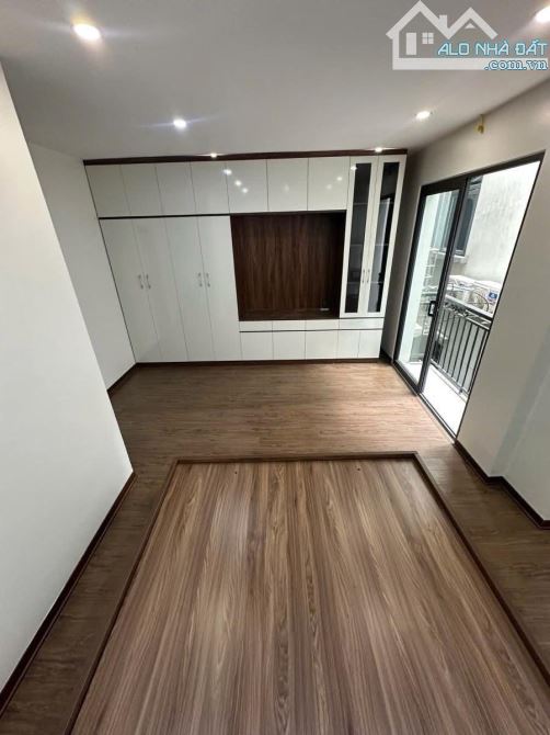 BÁN NHÀ PHỐ THẠCH BÀN LONG BIÊN 6 TỶ 35m 5 TẦNG Ô TÔ KINH DOANH GẦN AEON LONG BIÊN - 6