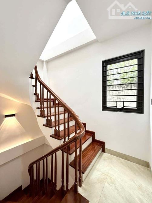 💥HƠN 8 TỴ- NHÀ XÂY MỚI- 35M*5 TẦNG- MẶT TIỀN 6.9M- GẦN LÊ DUẨN, CÔNG VIÊN THỐNG NHẤT - 6