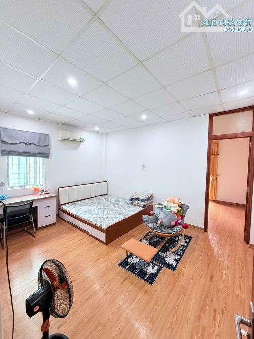 📌📌📌LÀM VIỆC TRỰC TIẾP GIÁ TỐT !!! Nhà 2,5 tầng đường Đỗ Quang - 6
