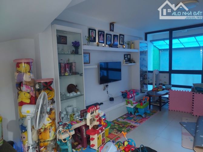 HẺM XE HƠI - NGUYỄN HỒNG ĐÀO TÂN BÌNH - DT 73m2 ( 4.3m x 17m ) - CHỈ 9.890 Tỷ - 7