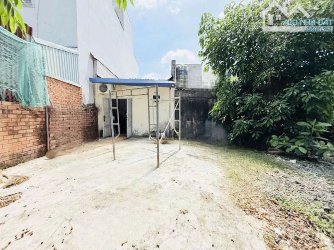 Bán Nhà Mặt Tiền Hóc Môn- 240M2- Cấp 4 - Đường Nhựa 8m- 6,55Tỷ. - 7