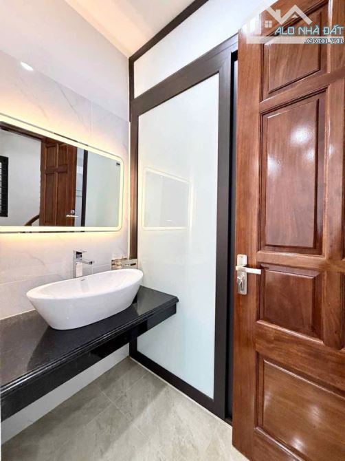 💥HƠN 8 TỴ- NHÀ XÂY MỚI- 35M*5 TẦNG- MẶT TIỀN 6.9M- GẦN LÊ DUẨN, CÔNG VIÊN THỐNG NHẤT - 7