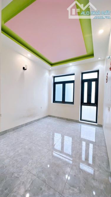 BÁN NHÀ KHU VIP MẶT TIỀN LÔ NHÌ HOÀNG DIỆU 5 TẤM GIÁ 5TỈ 950 SÁT MT VÀ GIÁP Q1 KHU ĐỒNG BỘ - 8