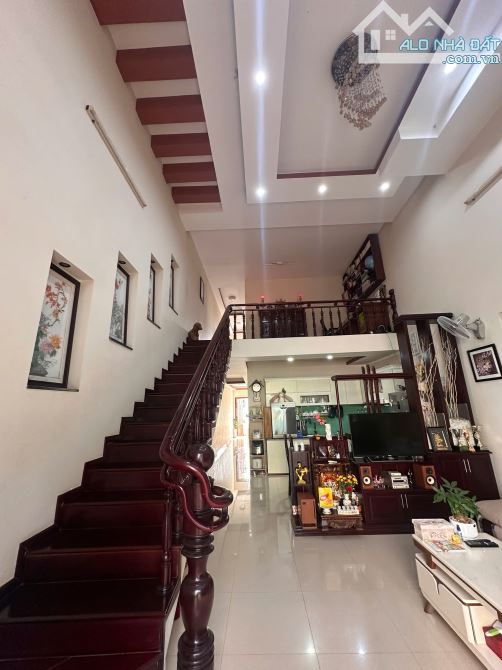 BÁN NHÀ HẺM NGUYỄN XUÂN NGUYÊN ĐỐI DIỆN LÀNG VĂN HÓA BMT. GIÁ: 4,3 TỶ - 8