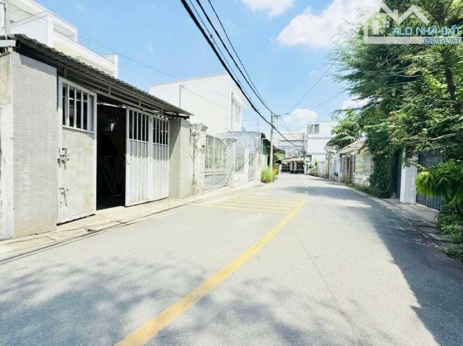 Bán Nhà Mặt Tiền Hóc Môn- 240M2- Cấp 4 - Đường Nhựa 8m- 6,55Tỷ. - 8