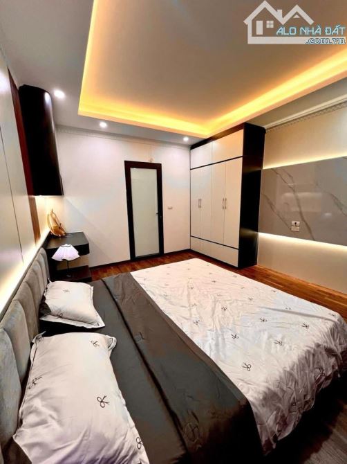 BÁN NHÀ PHỐ THẠCH BÀN LONG BIÊN NHỈNH 6 TỶ 35m 5 TẦNG MT 4m Ô TÔ KINH DOANH GẦN TRƯỜNG HỌC - 8