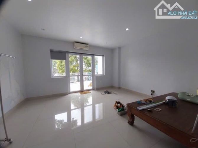 Nhà 4 TẦNG MẶT TIỀN, Đ.LÊ THỊ RIÊNG, P.Thới An,Q.12,dt 77,3m2 (4,5mx17m).Đường 12,💰13,7Tỷ - 8
