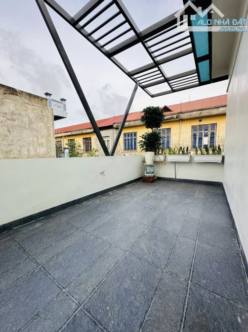 CĂN NHÀ  NGÕ KHU VỰC LÊ HỒNG SƠN = THÔNG RA KHU QUÂN NHÂN - 8