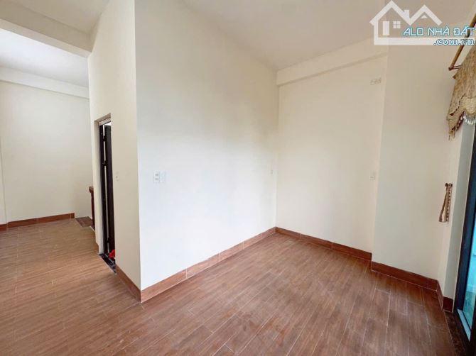 📌📌📌LÀM VIỆC TRỰC TIẾP GIÁ TỐT !!!nhà 3 tầng k482 hoàng diệu - 8