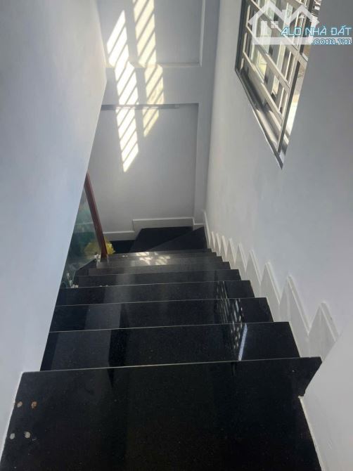 Quá ngon🔥🔥🔥LINH XUÂN THỦ ĐỨC  * ĐƯỜNG RỘNG 8M MTKD  * 218M2 (8X27)   * DÒNG TIỀN - 9