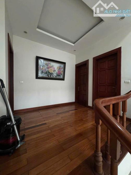 BIỆT THỰ ĐƠN LẬP VIEW CÔNG VIÊN CẦU GIẤY – KĐT DỊCH VỌNG MỚI – 307M² – 5 TẦNG – MT 15M – 1 - 9