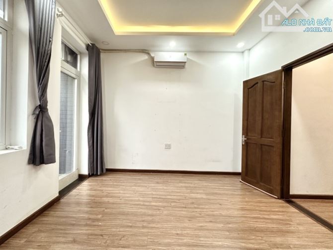 BÁN NHÀ PHAN VĂN TRỊ, P11, BÌNH THẠNH - HẺM NHỰA  Ô TÔ  - 5 TẦNG – 40M2 - GIÁ CHỈ 8.5 TỶ - 9