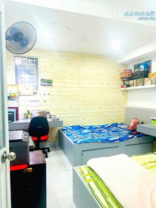 Nhà Trần Đình Xu_ Q1. DT 27m2; 2 tầng. Ngang 3.2m/3.4m x dài 8.5m. Giá 3.8 tỷ. - 9