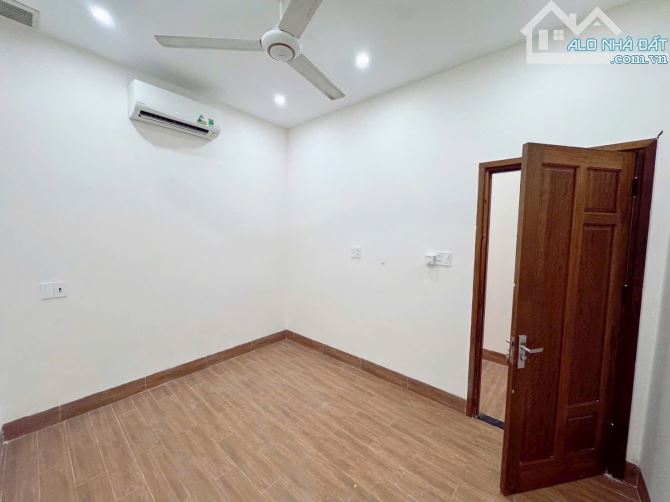 Nhà 3 tầng 3 mê Hoàng Diệu nở hậu 2 mặt kiệt công viện cực thoáng chỉ nhỉnh 3tỷ - 9