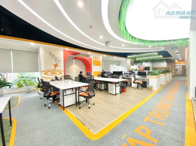 Bán tòa nhà Văn Phòng Mặt Phố Bà Triệu, 600m2 x 16 Tầng, MT 25m, Giá 610 tỷ