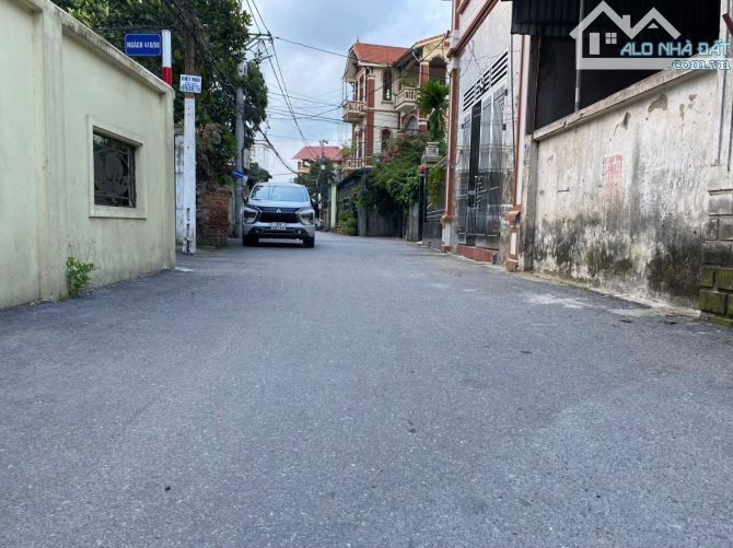 cần bán lô đất hoa hậu tại phú thị  68 đường 5m tránh vô cùng hợp lý