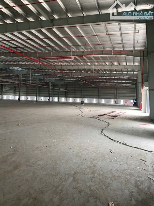 Cho thuê kho tiêu chuẩn QL5 Long Biên 2000m2, 4000m2.