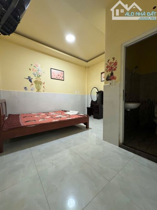 Bán nhà mặt tiền đường Hà Huy tập -  p3 đà Lạt. 12 tỷ - 135m2