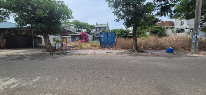 BÁN LÔ ĐẤT 240M2 GIÁ 2TỶ6, NẰM NGAY VÒNG XOAY CẠNH ĐƯỜNG 25B. ĐÓN ĐẦU VÀNH ĐAI 3