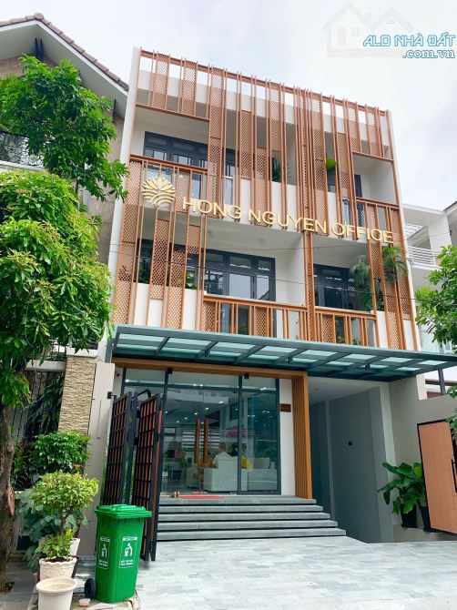 Gấp Bán - Biệt thự đường Hoa Phượng - 8x18m, Hầm 4 Tầng, HĐ 90tr/th, Giá 55 tỷ