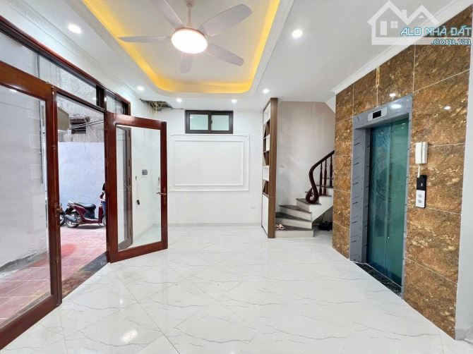 Bán nhà đẹp ngõ 178 Cổ Nhuế quận Bắc Từ Liêm -Sổ đỏ 36m2 - 6 tầng - Giá 8,5 tỷ - Thang máy