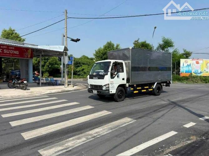 ĐẤT THỔ CƯ MẶT TIỀN SONG HÀNH, TÂN HIỆP, NGAY ĐÈN ĐỎ – DT 272m²